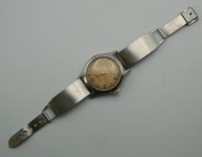 A gentleman's Baume & Mercier wristwatch. 3.5 cm wide.