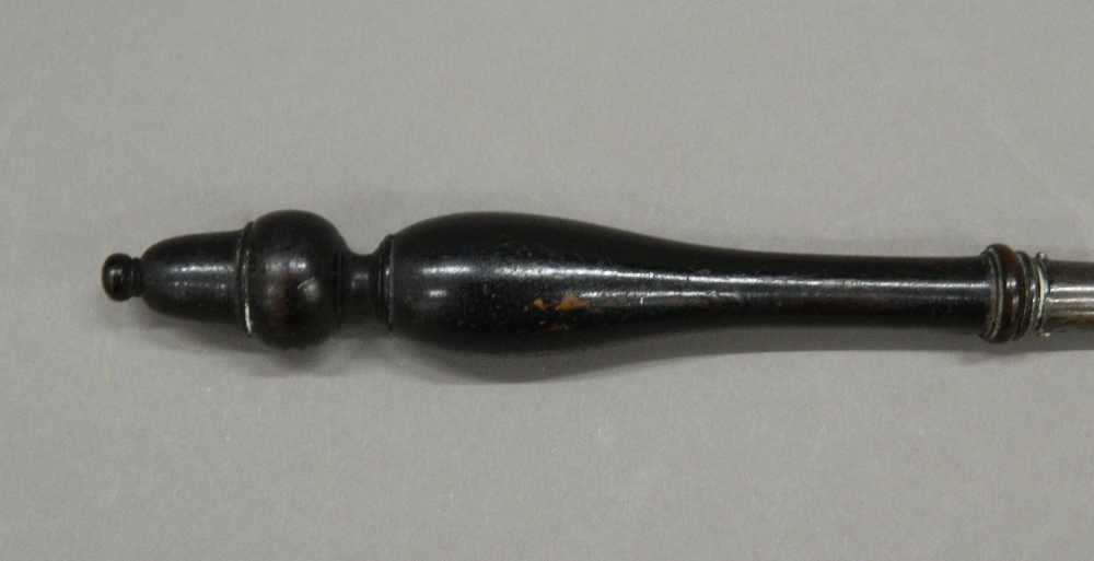 A Georgian silver toddy ladle, with turned wooden handle. 29 cm long. - Image 5 of 6