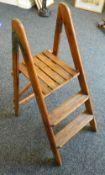 A vintage step ladder. 103 cm tall.