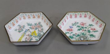 A pair of hexagonal enamel dishes. 16.5 cm wide.