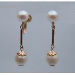 A pair of 14 ct gold pearl drop earrings