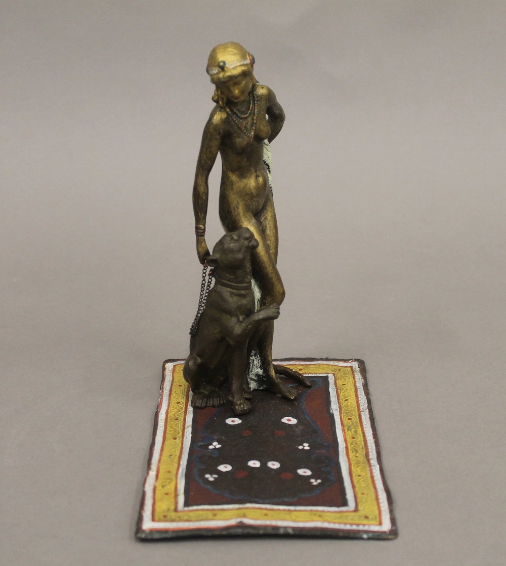 A cold painted bronze model of a girl and leopard. 16 cm high. - Bild 2 aus 5