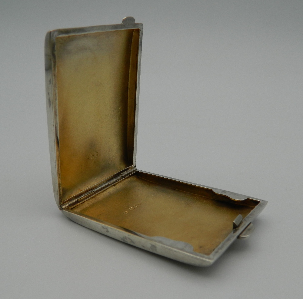 A silver match case. 6 cm wide. 36 grammes. - Image 4 of 6