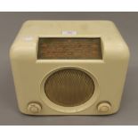 A vintage Bush radio. 29 cm wide.