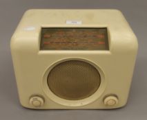 A vintage Bush radio. 29 cm wide.