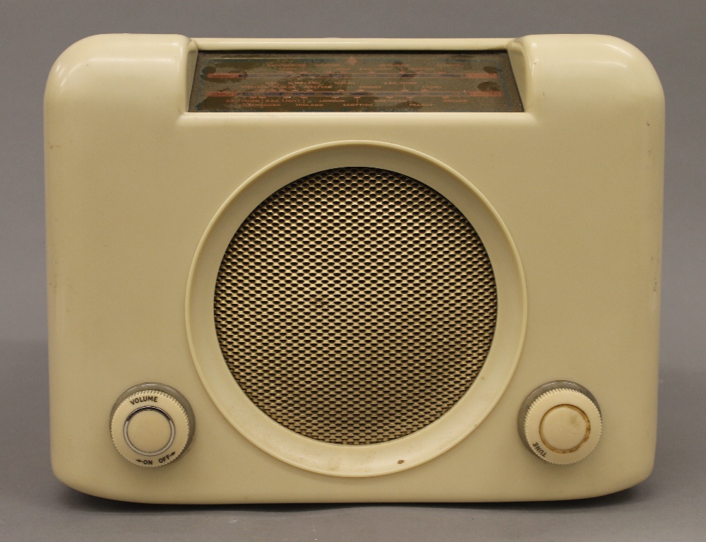 A vintage Bush radio. 29 cm wide. - Image 2 of 6