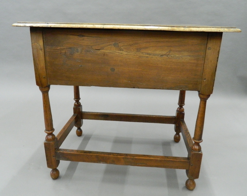 An 18th century style walnut side table. 79 cm wide. - Image 5 of 5