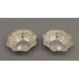 A pair of silver bon-bon dishes. 11.5 cm diameter. 86.1 grammes.