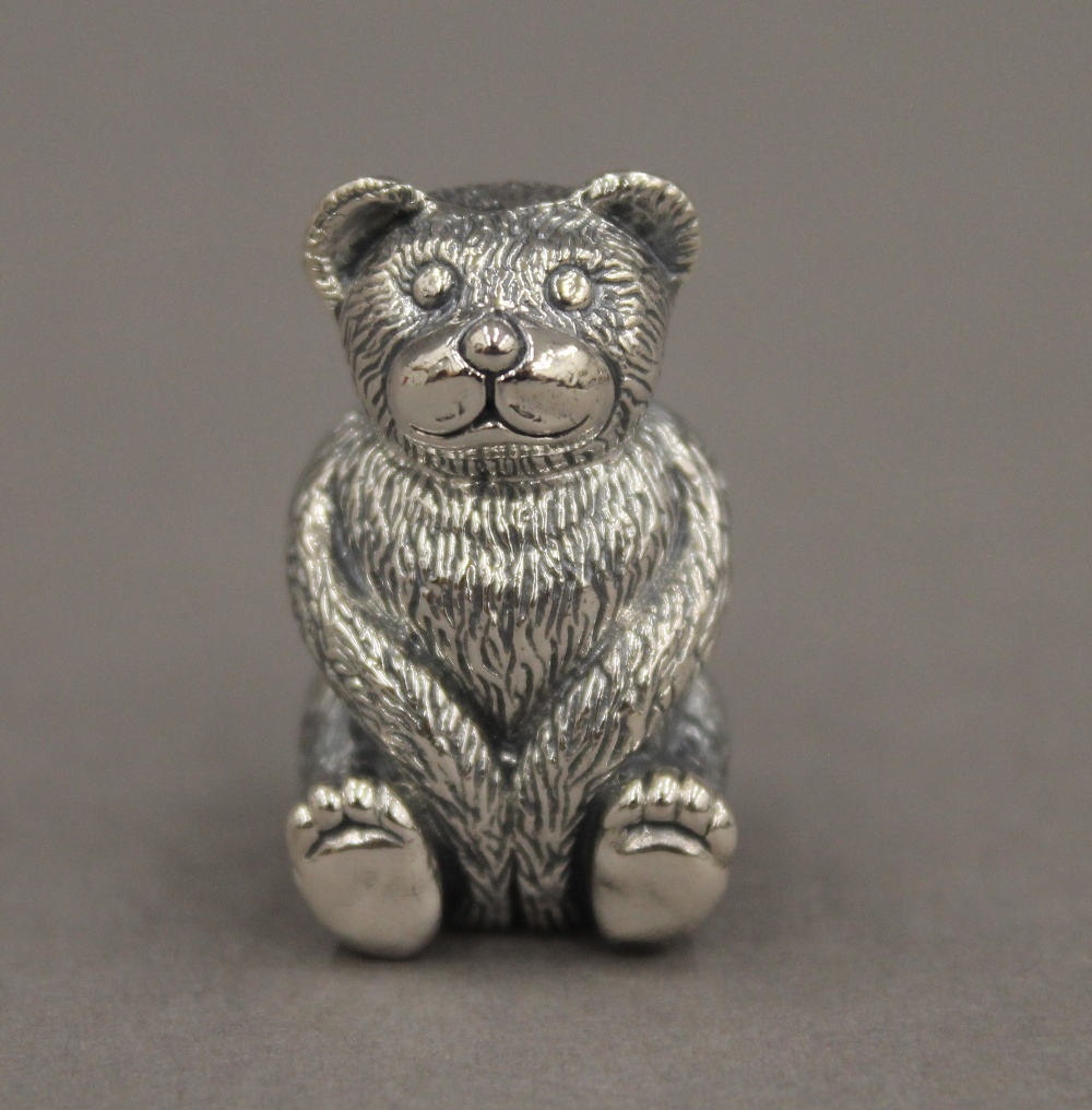 A silver pin cushion formed as a teddy bear - Image 2 of 5