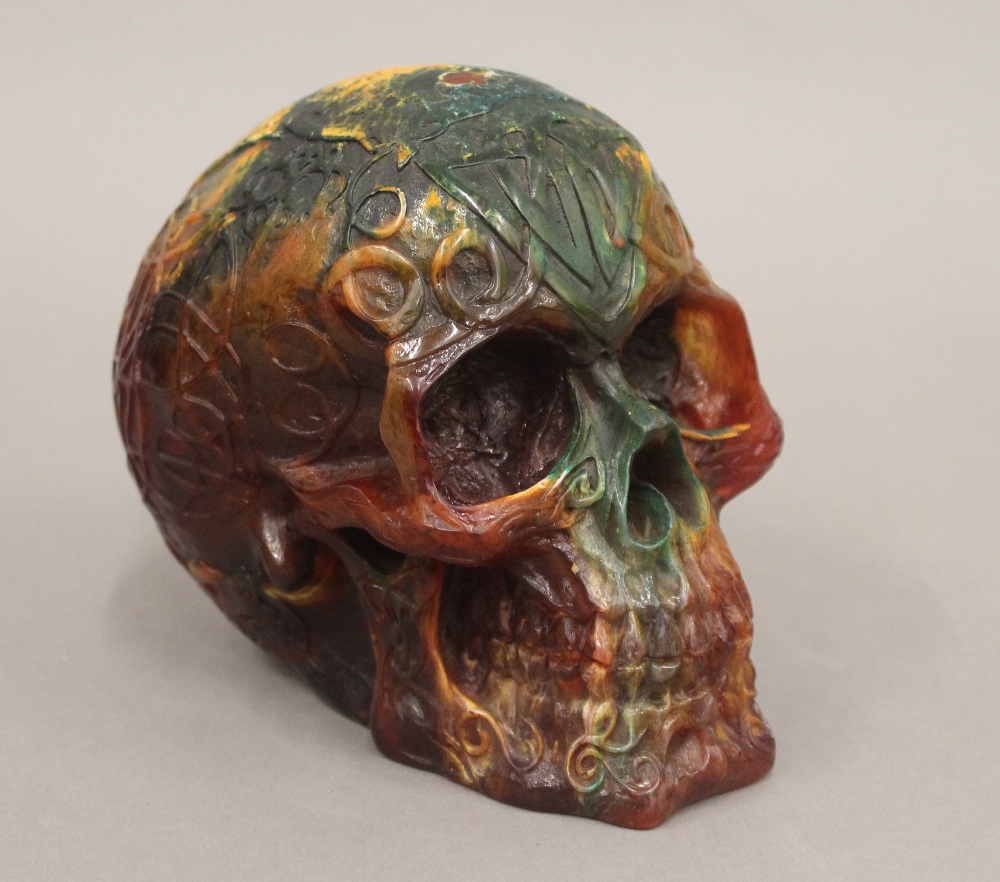 A model of a skull - Bild 2 aus 4