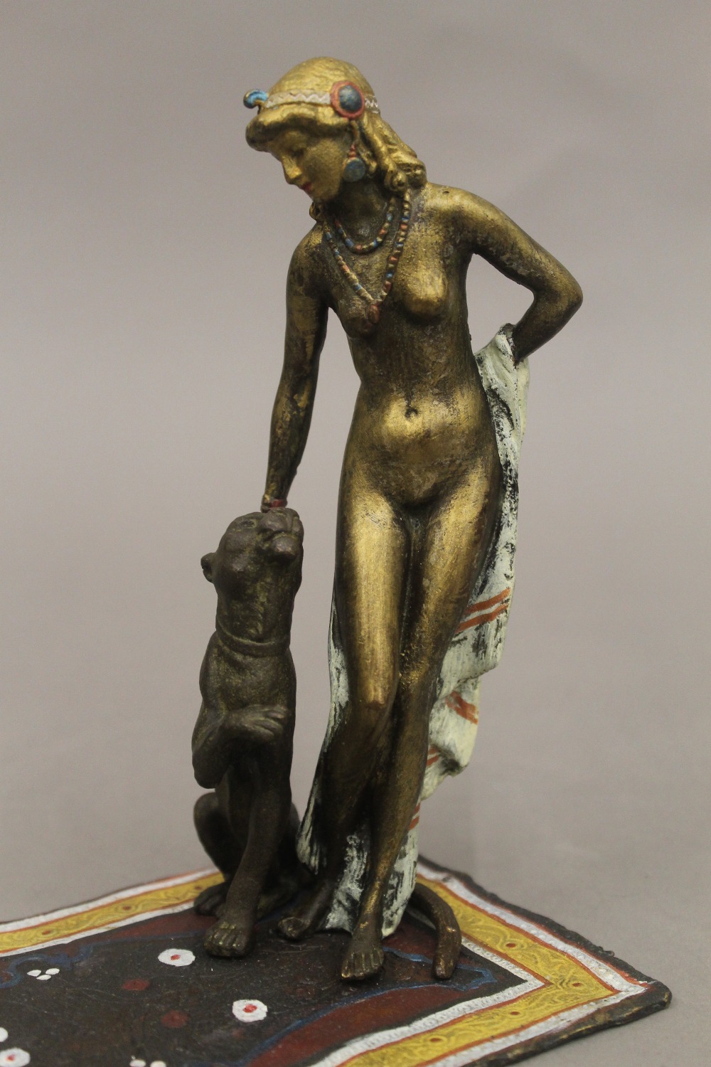 A cold painted bronze model of a girl and leopard. 16 cm high. - Bild 4 aus 5