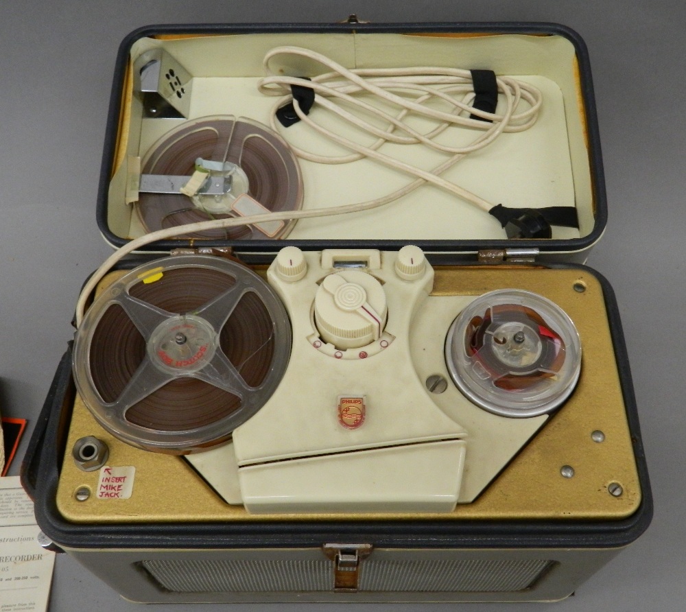 A Philips reel to reel player. 35 cm high. - Image 5 of 8