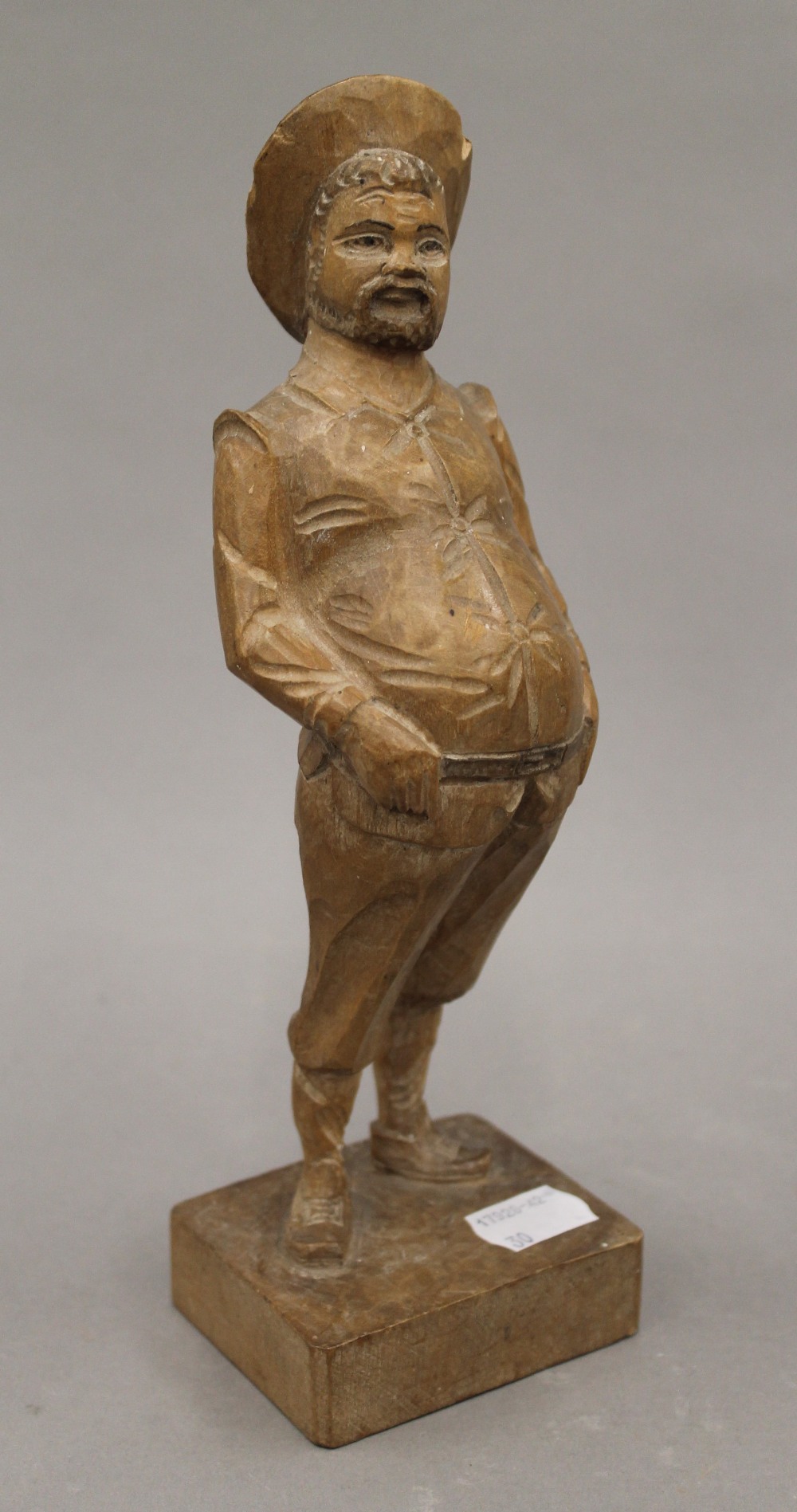 Two carved wooden figures. The largest 24.5 cm high. - Image 2 of 7