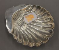 A small silver butter shell. 8 cm wide. 34 grammes.