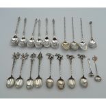 A quantity of various silver teaspoons. 7.4 troy ounces.