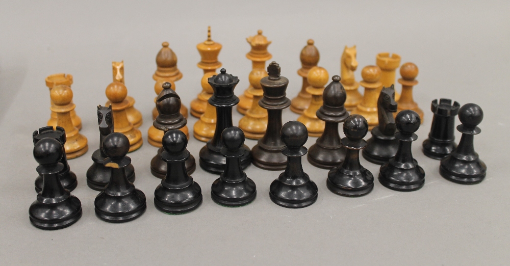 Two chess sets, in boxes. - Image 4 of 11