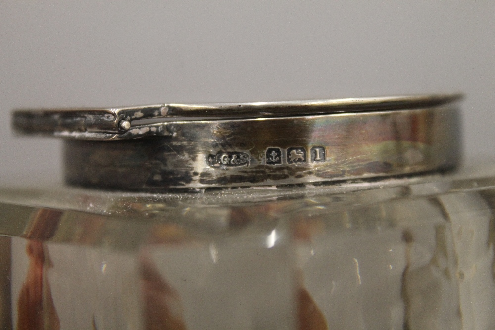 A silver topped glass inkwell. 7.5 cm high. - Image 4 of 4