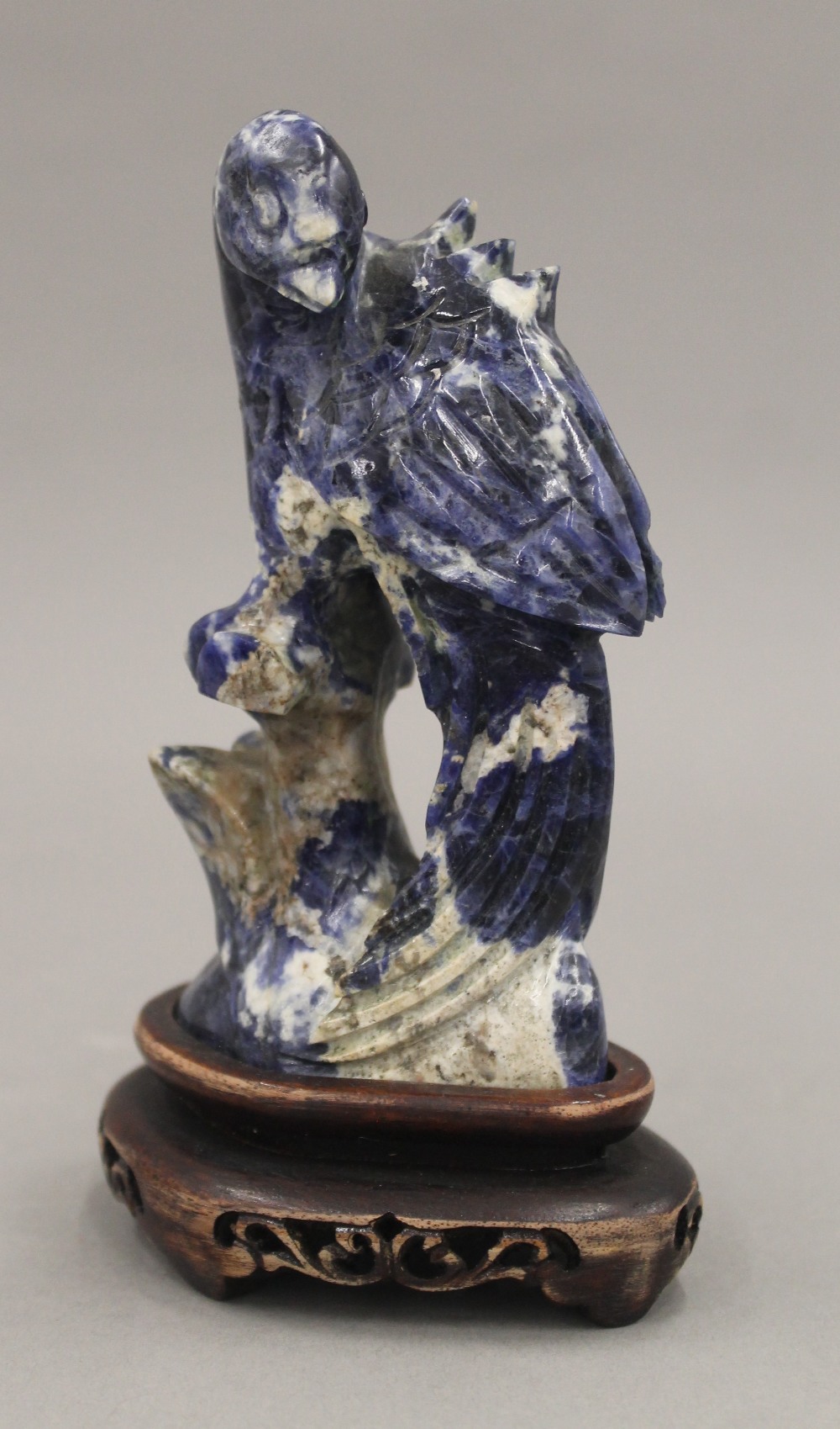 A pair of Chinese carved lapis carved birds, on stands. The largest 16 cm high overall. - Image 3 of 9