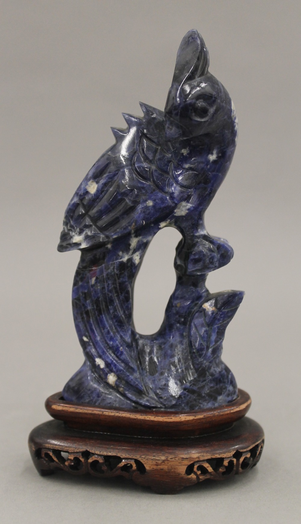 A pair of Chinese carved lapis carved birds, on stands. The largest 16 cm high overall. - Image 6 of 9