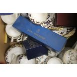 A large quantity of decorative ceramics, etc.