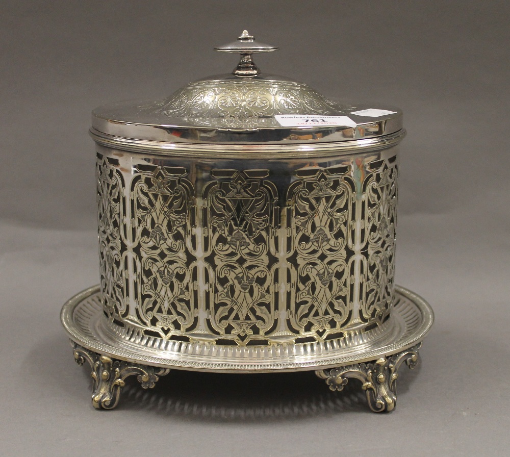 A Victorian silver plated biscuit barrel with original glass liner, maker's mark of Robert Belks.