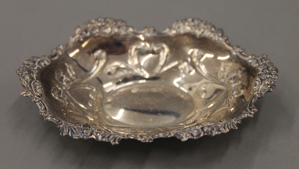 A quantity of small silver items, including napkin rings, mustards, etc. 9. - Image 18 of 30