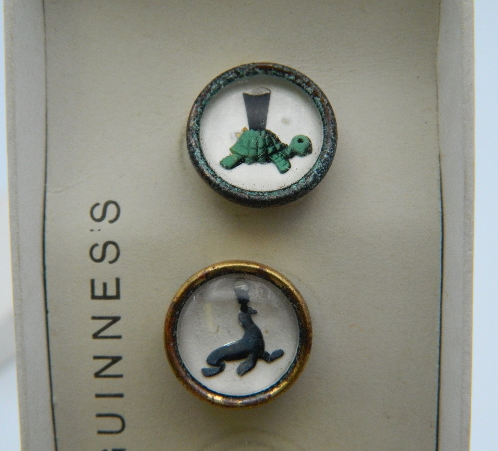 A boxed set of vintage Guinness waistcoat buttons - Image 2 of 6