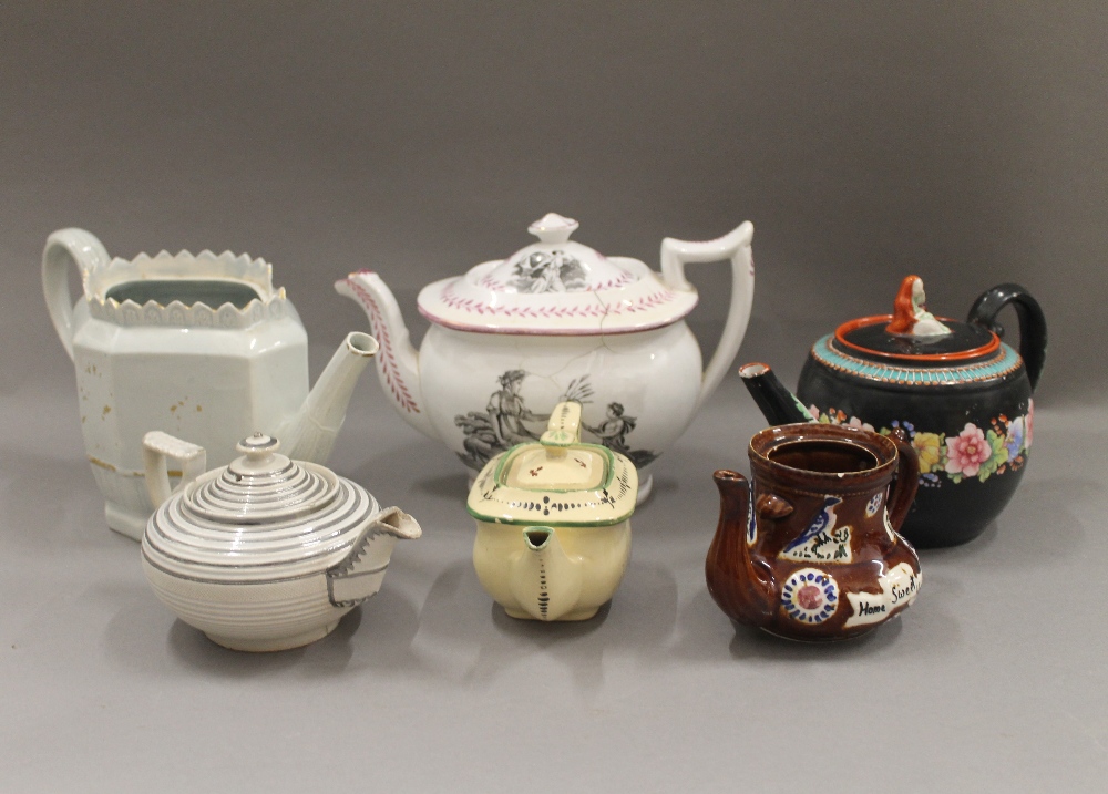 A collection of 19th century porcelain teapots - Image 8 of 12