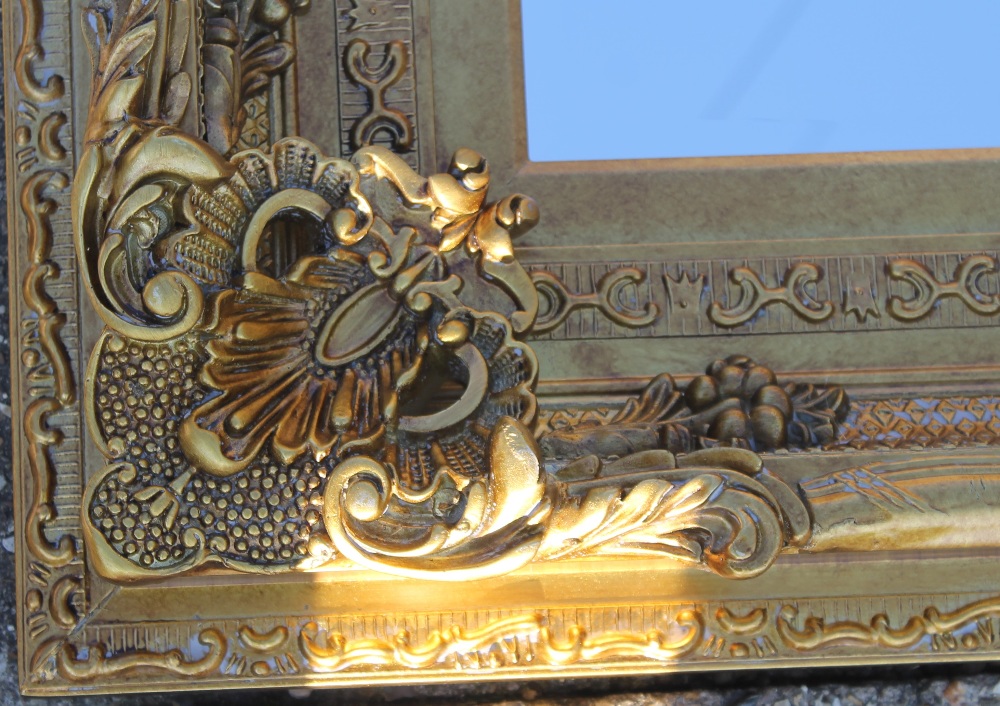 A large gilt mirror - Image 2 of 2