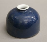 A Chinese blue beehive brush pot. 7 cm high.