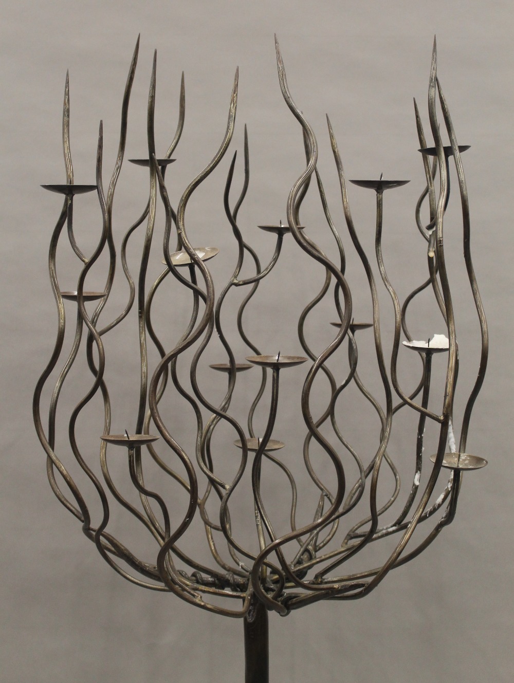 A modern wrought iron standing candelabra. 165 cm high. - Image 3 of 4