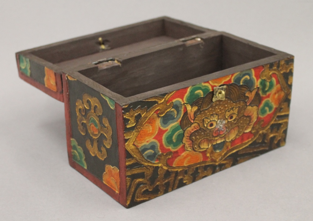 A hand painted Tibetan box. 23 cm wide. - Image 4 of 6