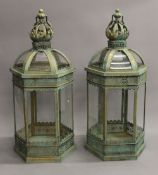 A pair of green lanterns. 62 cm high.