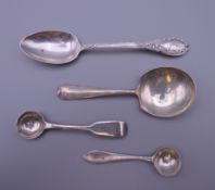 Four small silver spoons. 31.5 grammes.