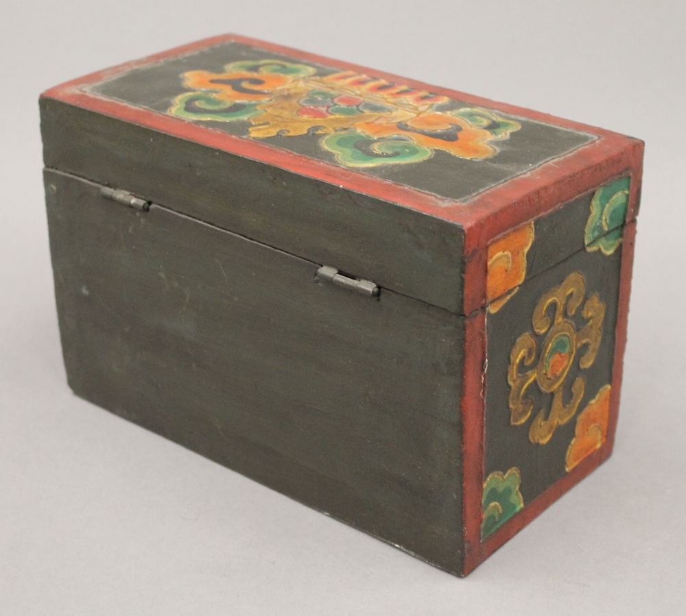 A hand painted Tibetan box. 23 cm wide. - Image 6 of 6