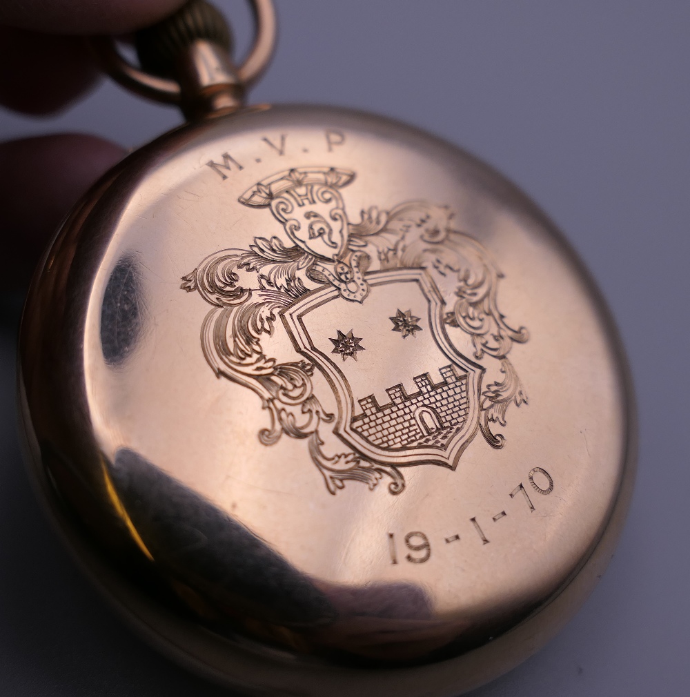 A 9 ct gold pocket watch. 4.5 cm diameter. 82.1 grammes total weight. - Image 3 of 8