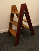 A small wooden step ladder. 87 cm high.