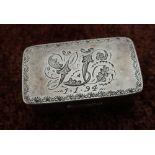 Silver rectangular snuff box with engraved detail