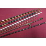 Selection of various assorted shotgun and rifle cleaning rods including vintage wooden rods etc
