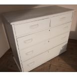 Painted chest of two short above 3 long drawers (107 x 50 x 89 cm)