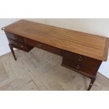 Stag minstrel dressing chest with central drawer flanked by 4 short drawers (153 cm wide)