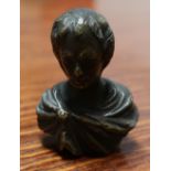 Small bronze Roman style bust of a man in toga (4cm high)