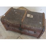 Vintage wooden bound black top travelling trunk 85 x 54 x 43 cm