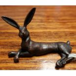 Signed David Meredith bronze figure of a hare (length 4.5cm)