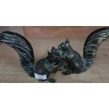 Pair of bronze squirrel figures (height 14cm)