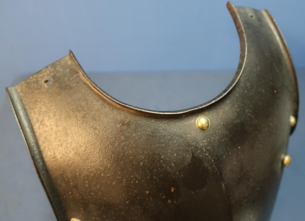 Heavy steel breastplate with brass rivets and mounts, and internal hanging hooks (height 37.5cm) - Image 3 of 3