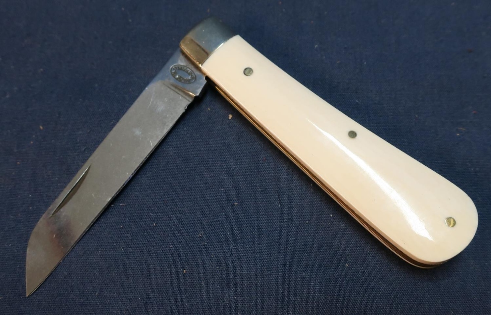 Sheffield made single bladed pocket knife with two piece ivory grips