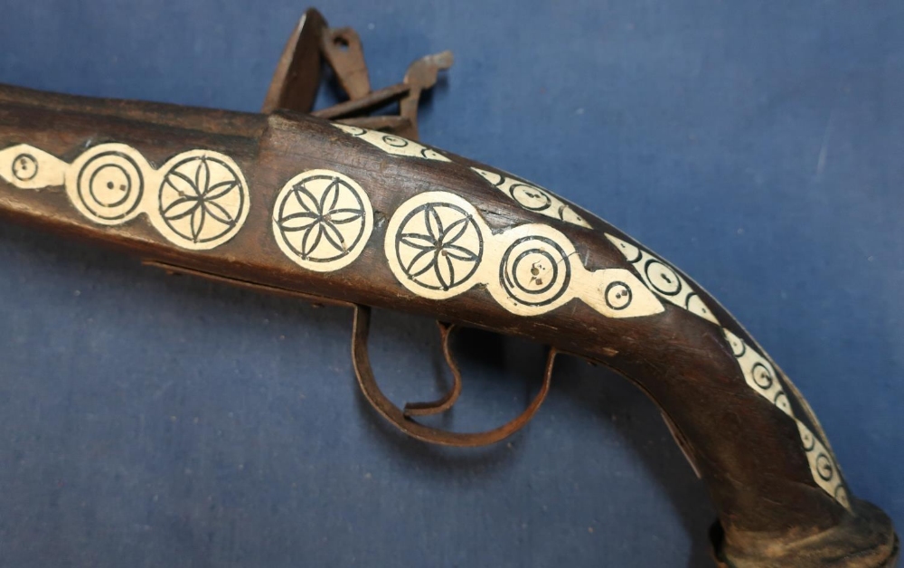 Turkish style flintlock pistol, a 19th C brass & copper shell pattern powder flask and a powder - Image 2 of 2