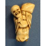 19th C tobosaku carved ivory Netsuke figure (height 6cm)