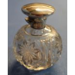 Birmingham 1913 silver hallmarked topped cut glass globe shaped scent bottle (height 9.5cm)